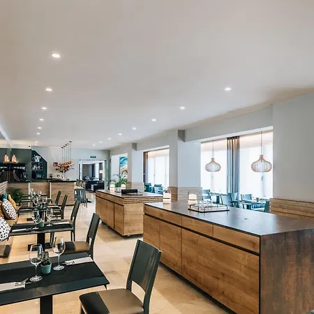 Costabella Szálloda 3*