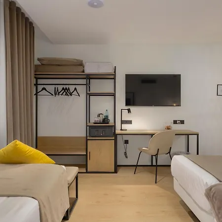 科斯塔贝拉酒店 赫罗纳