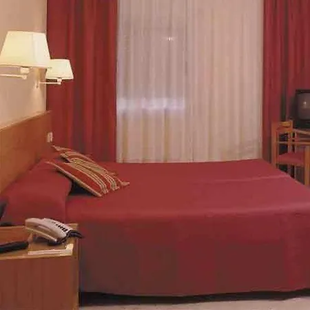 Costabella Жирона