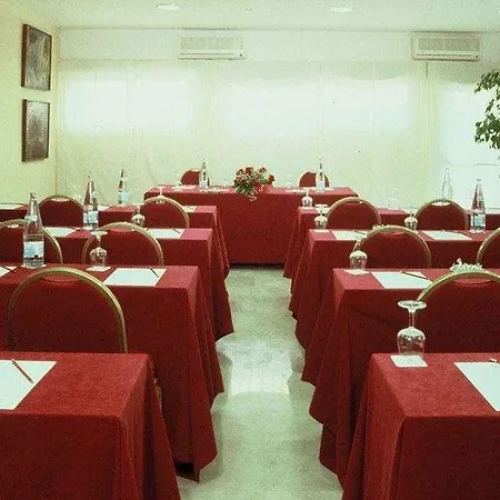 科斯塔贝拉酒店 3*