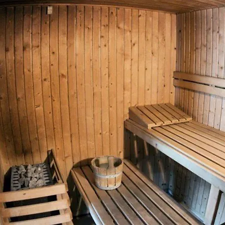 Costabella Жирона