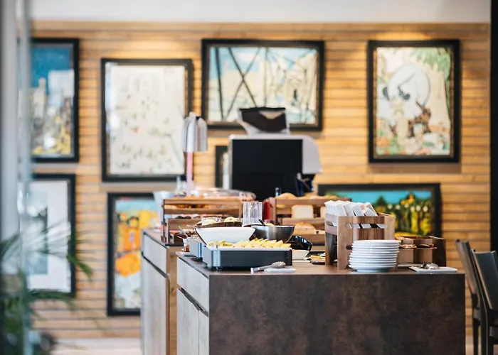 Costabella 3* Girona