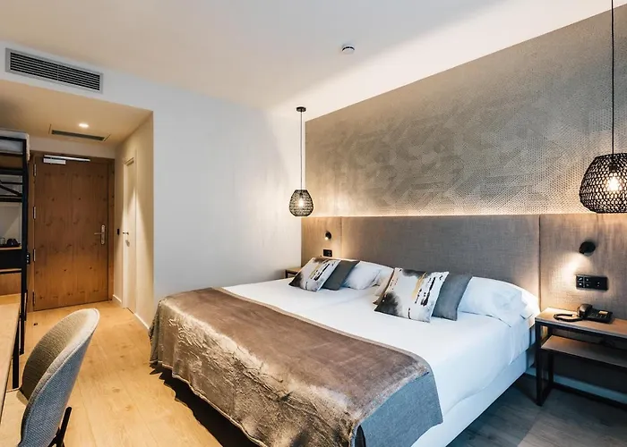 Costabella Szálloda 3*