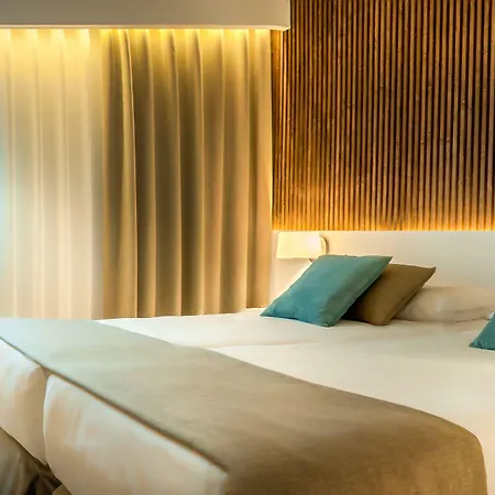 Costabella 3* Girona